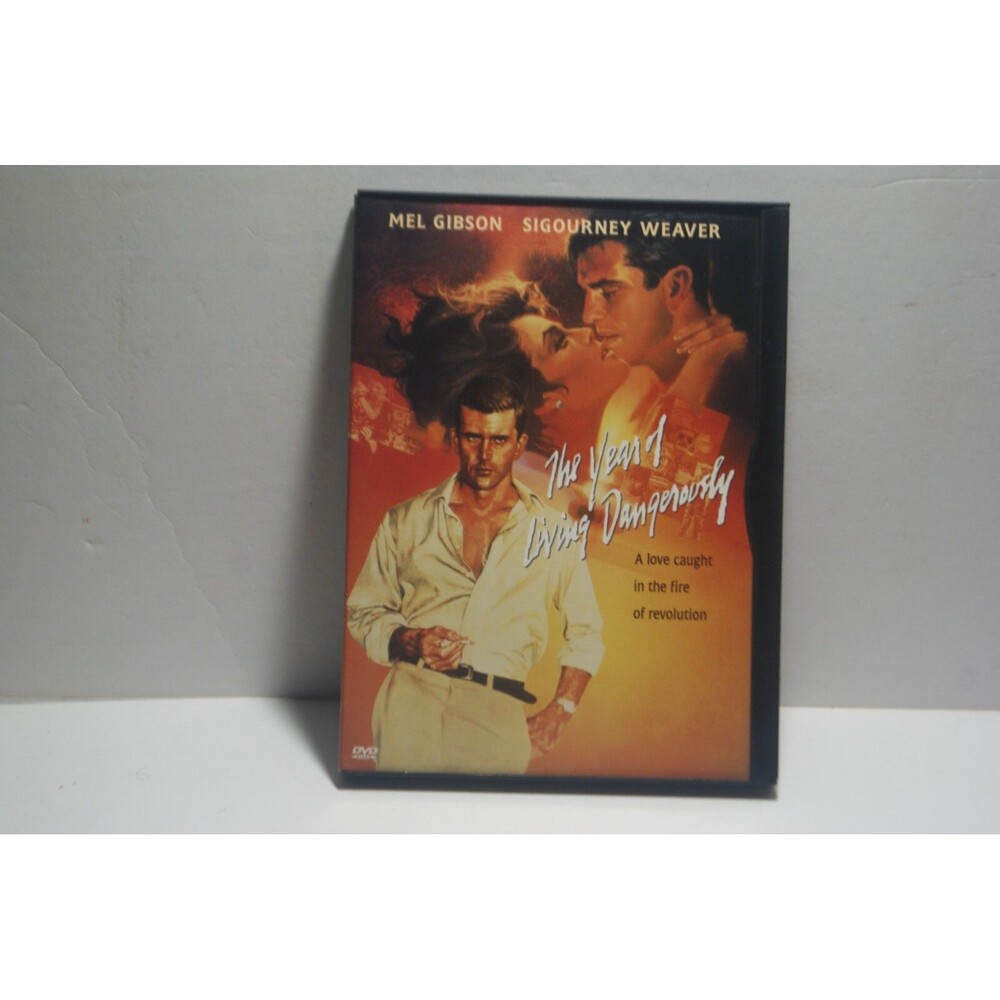 The Year of Living Dangerously DVD 1982 Snapback Mel Gibson Love in War Genre